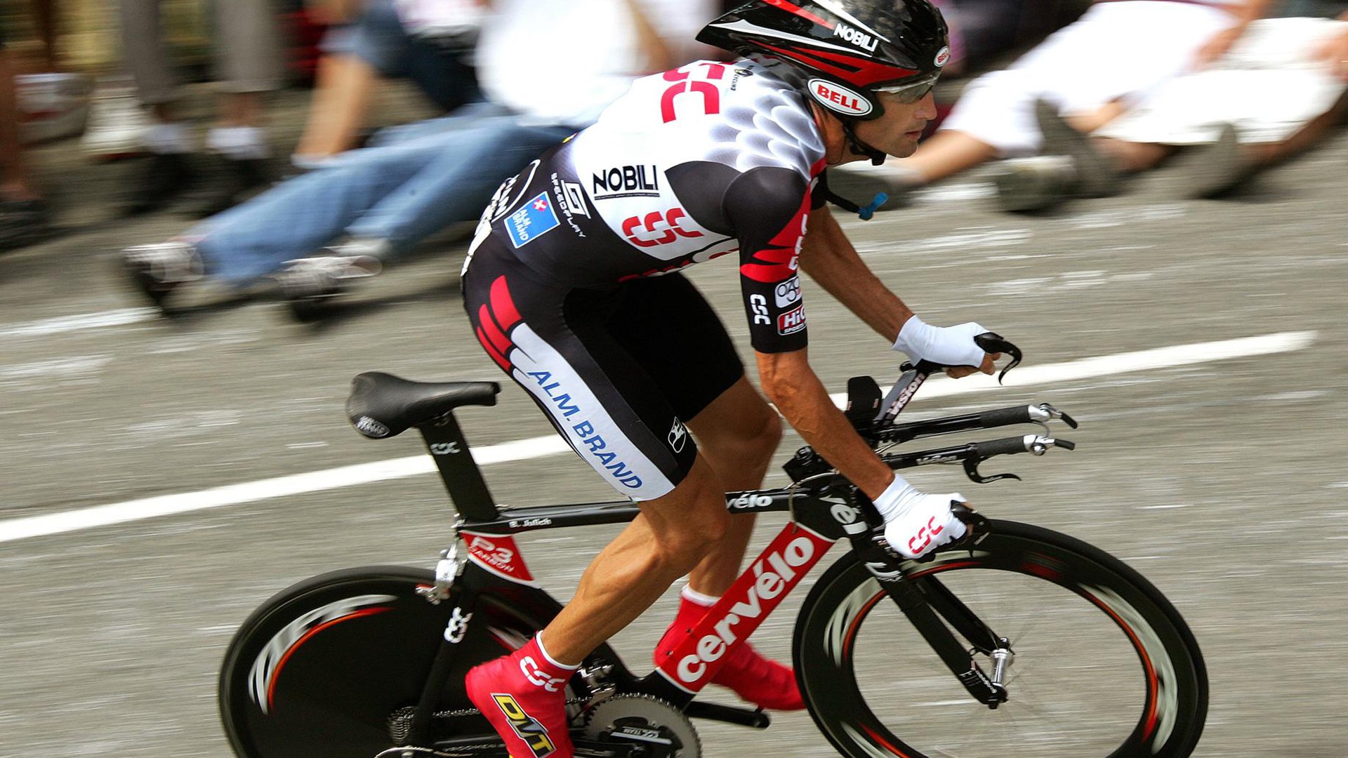 射手精彩进球助力球队晋级杯赛，射手球员